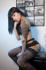 Sexy Tattooed Hottie In Erotic Art Pictures-00