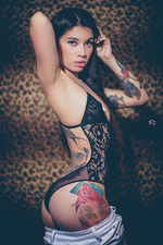 Sexy Tattooed Hottie In Erotic Art Pictures-11