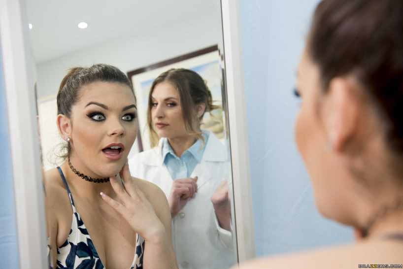 She's So Scandalous!-00