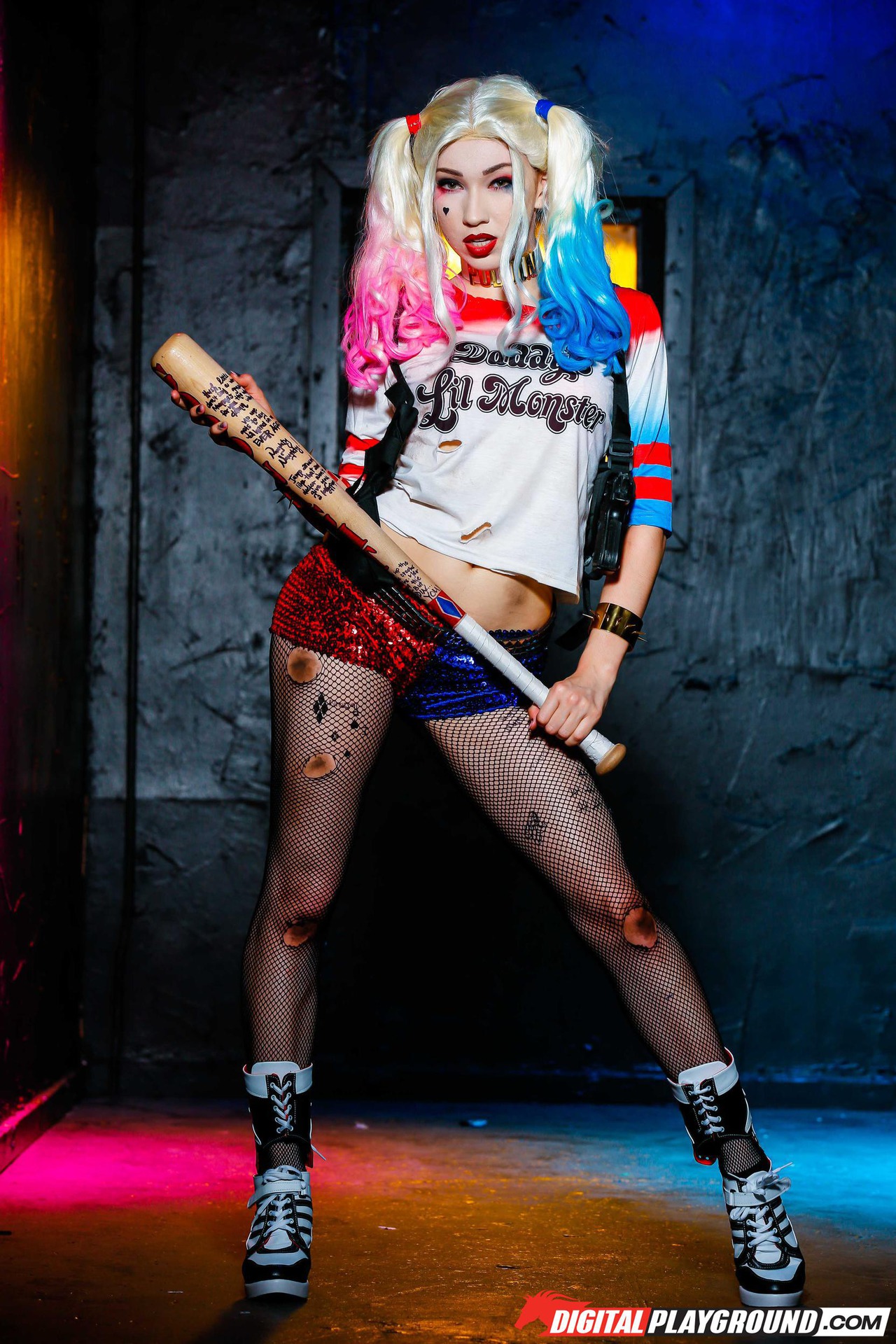 Harley Quinn Stripping For You-03