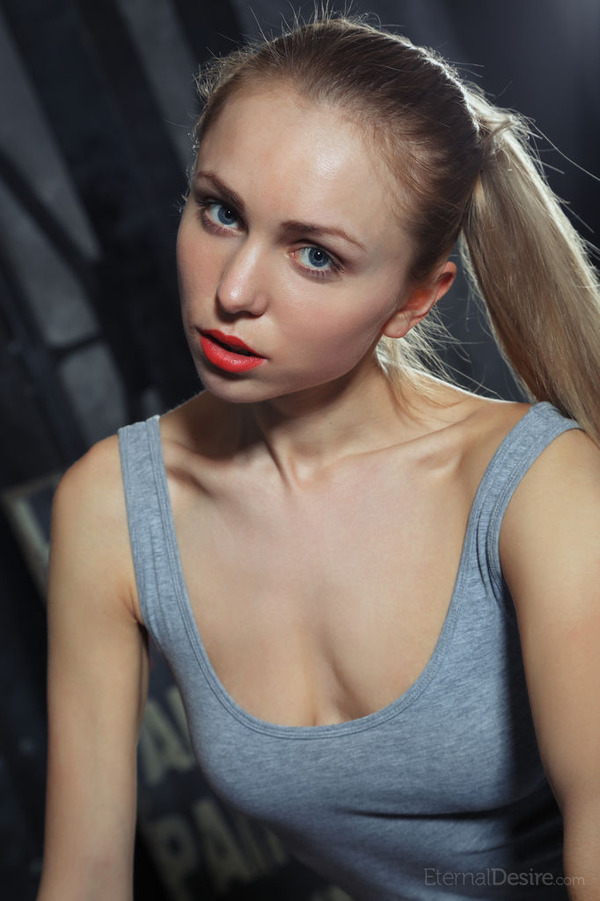 Biker Girl Lenayna -08