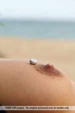 Kaethe Sexy Naked Girl On The Beach-15