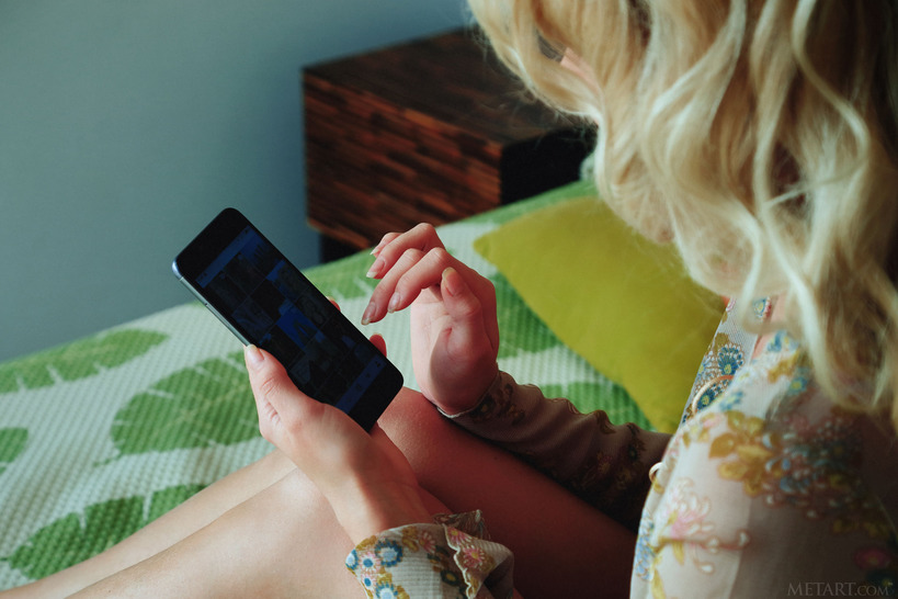 blue-eyed blonde Ukrainian babe-00