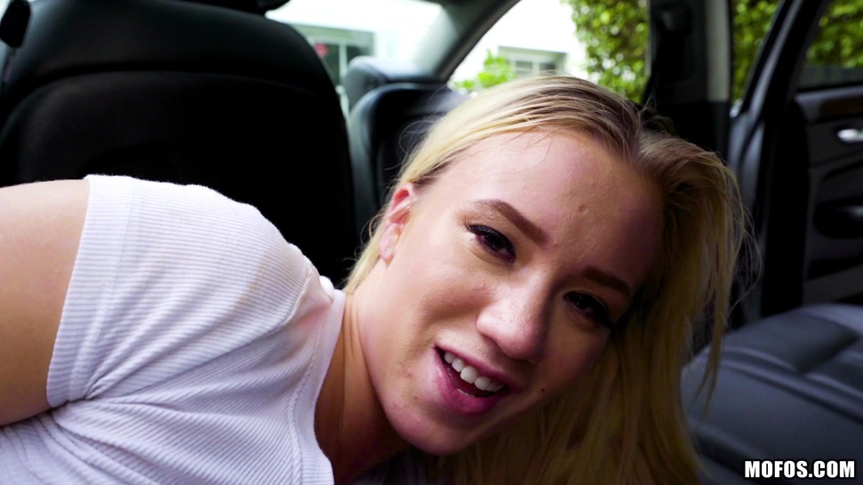 Bailey Fucks a Stranger-18