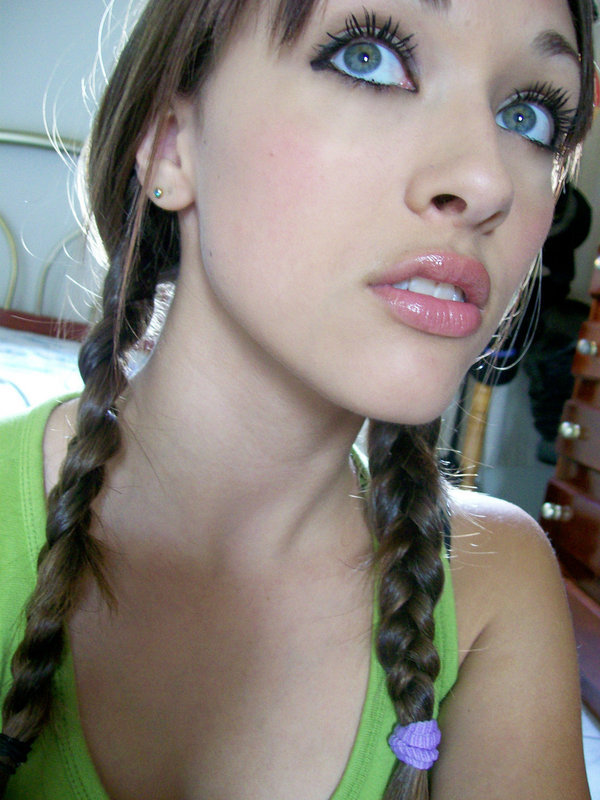 Horny Selfshot Amateur Teen Showing Off Naked-09