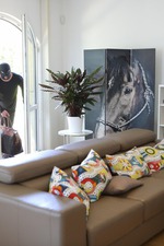 A ROBBER GETS THE PRECIOUS BRUNETTE PRIZE-15